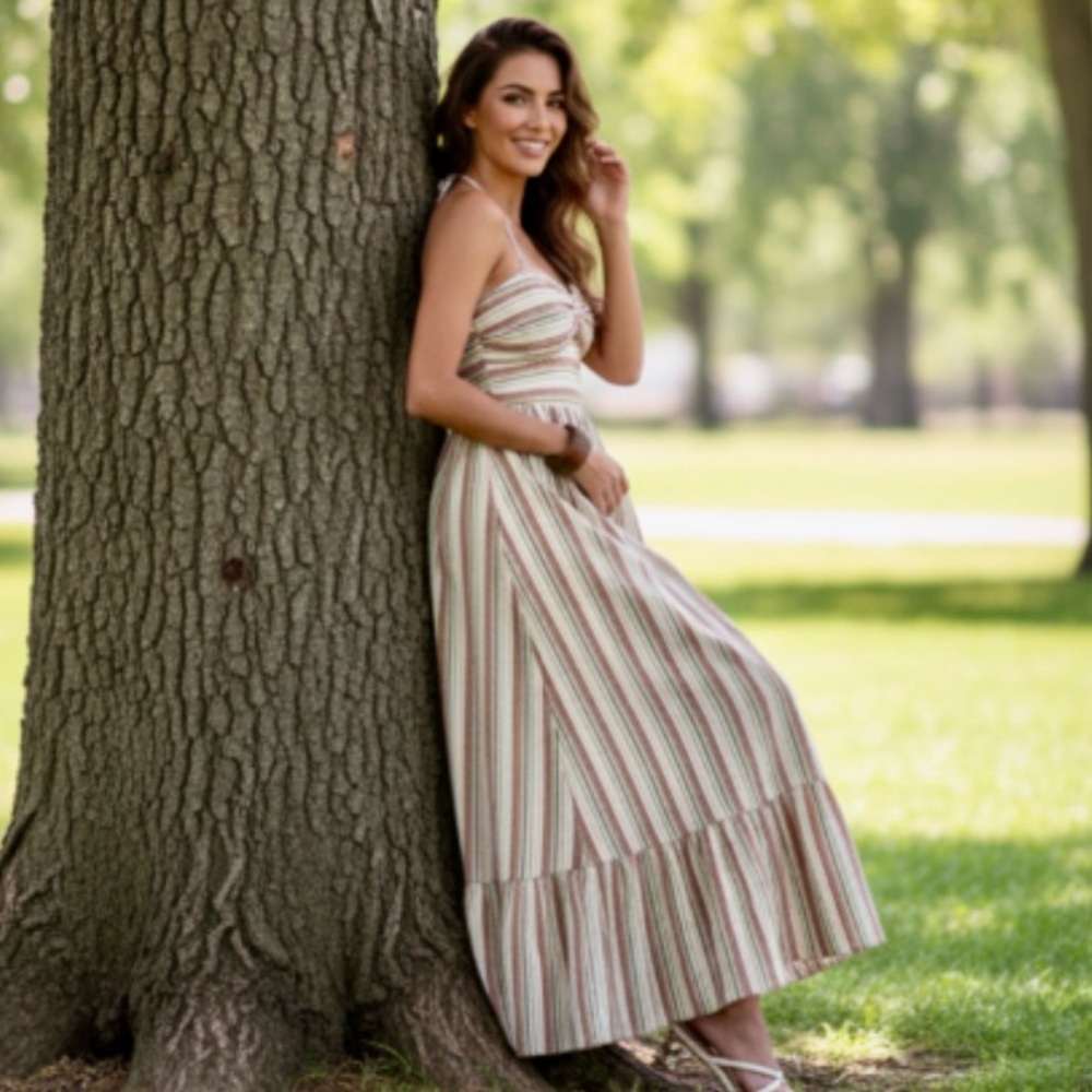 MakeMeChic Peekaboo Stripe Halter Maxi Dress Size Medium